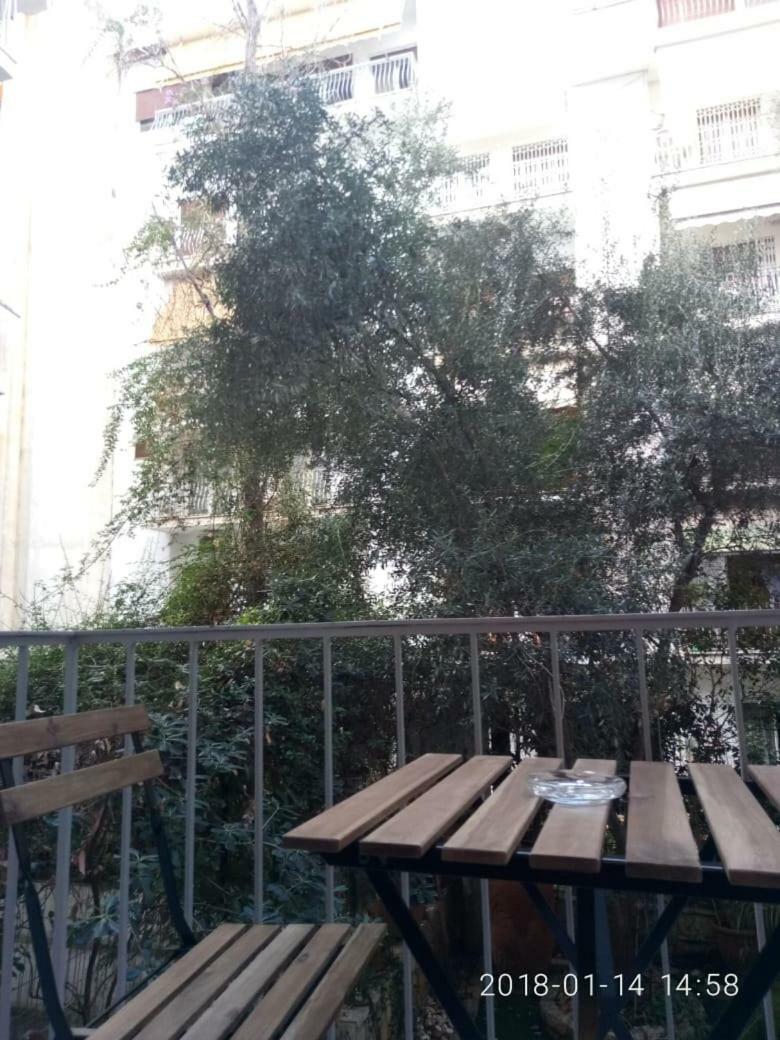 Modern, Ideally Located Apartment Athen